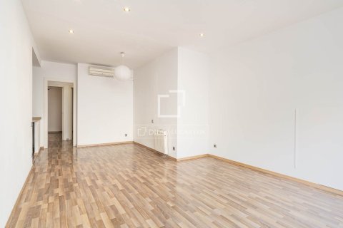 Lägenhet till salu i Barcelona, Spanien 2 sovrum, 63 kvm. Nr. 161379 - foto 11