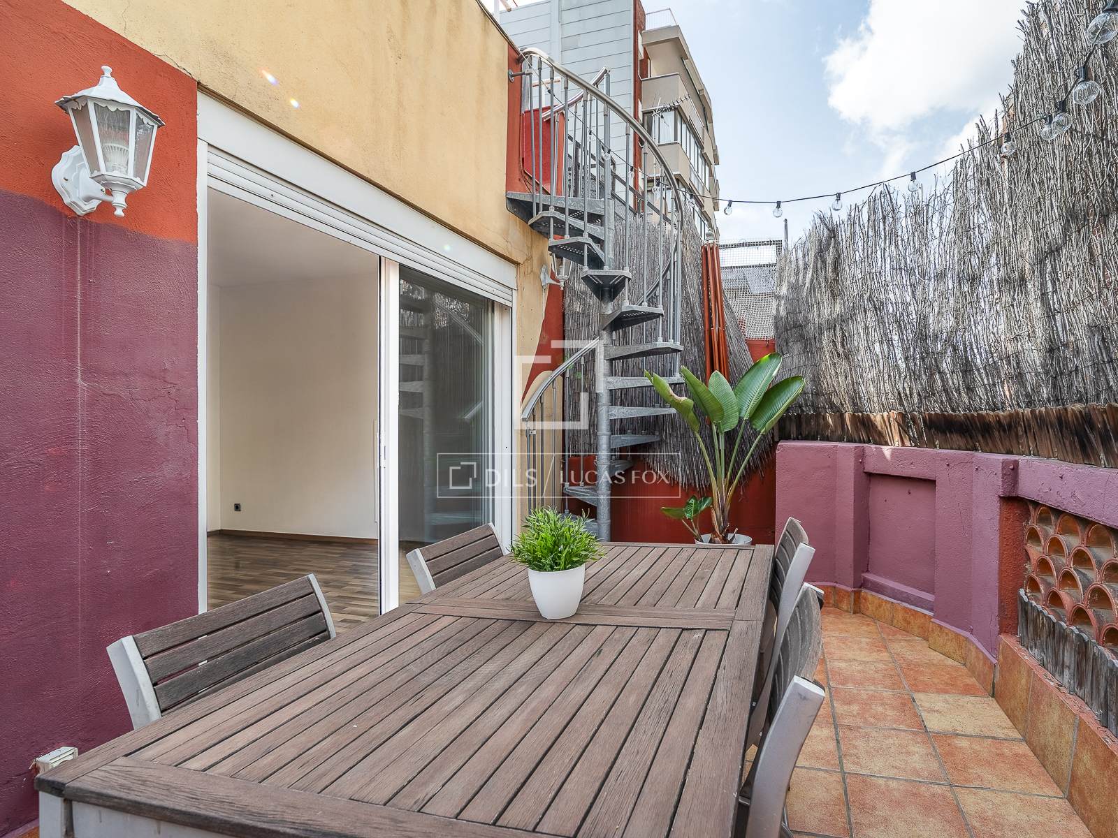Appartamento a Barcelona, Spagna 2 camere da letto, 63 mq. N° 161379