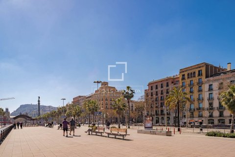 Lägenhet till salu i Barcelona, Spanien 3 sovrum, 192 kvm. Nr. 161378 - foto 19