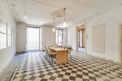 Lägenhet till salu i Barcelona, Spanien 3 sovrum, 192 kvm. Nr. 161378 - foto 9