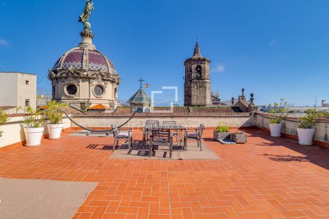 Lägenhet till salu i Barcelona, Spanien 3 sovrum, 192 kvm. Nr. 161378 - foto 14