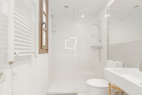 Penthouse à vendre à Barcelona, Espagne, 3 chambres, 111 m2 No. 161383 - photo 5