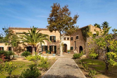 Finca for sale Colonia De Sant Pere, Mallorca, Spain 7 bedrooms, 700 sq.m. No. 111859 - photo 3