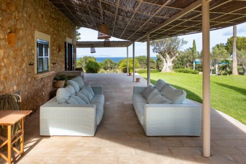 Finca for sale Colonia De Sant Pere, Mallorca, Spain 7 bedrooms, 700 sq.m. No. 111859 - photo 15