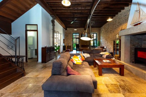 Casa adosada en venta Soller, Mallorca, España 5 dormitorios, 376 m2 No. 111854 - foto 1