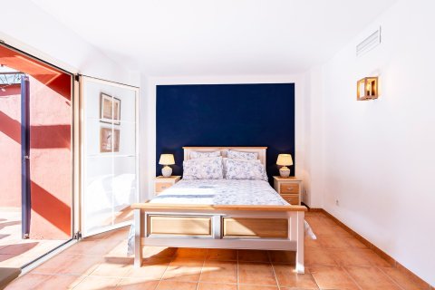 Villa for sale in Santa Ponsa, Mallorca, Spain 3 bedrooms, 224 sq.m. No. 196213 - photo 20
