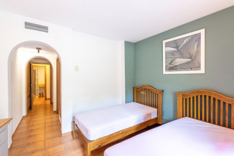 Villa for sale in Santa Ponsa, Mallorca, Spain 3 bedrooms, 224 sq.m. No. 196213 - photo 16