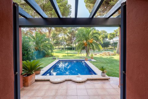 Villa for sale in Santa Ponsa, Mallorca, Spain 3 bedrooms, 224 sq.m. No. 196213 - photo 4