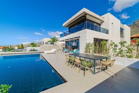 Villa for sale in Adeje, Tenerife, Spain 5 bedrooms, 528 sq.m. No. 146725 - photo 3