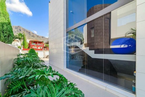 Villa for sale in Adeje, Tenerife, Spain 5 bedrooms, 528 sq.m. No. 146725 - photo 12