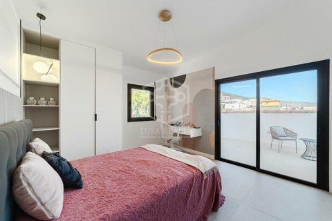 Villa for sale in Candelaria, Tenerife, Spain 4 bedrooms, 246 sq.m. No. 146728 - photo 19