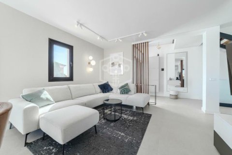 Villa for sale in Candelaria, Tenerife, Spain 4 bedrooms, 246 sq.m. No. 146728 - photo 3