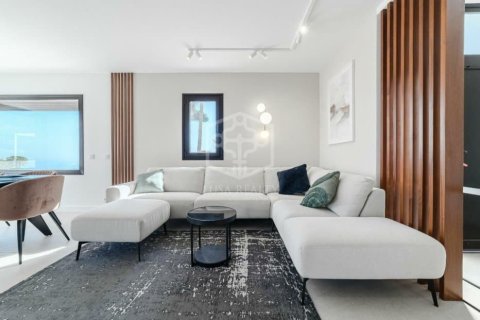 Villa for sale in Candelaria, Tenerife, Spain 4 bedrooms, 246 sq.m. No. 146728 - photo 2