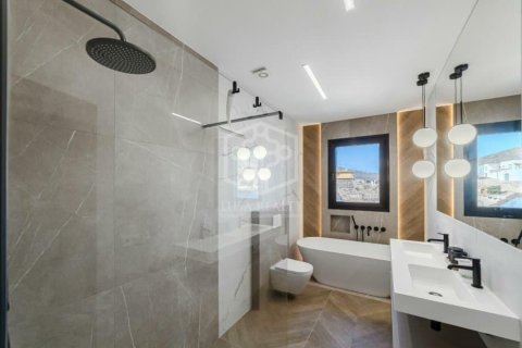 Villa for sale in Candelaria, Tenerife, Spain 4 bedrooms, 246 sq.m. No. 146728 - photo 26