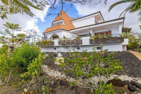 Commercial property for sale in Arona, Tenerife, Spain 27 bedrooms, 1656 sq.m. No. 146724 - photo 12