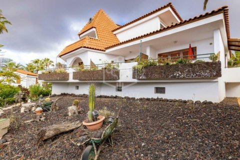 Commercial property for sale in Arona, Tenerife, Spain 27 bedrooms, 1656 sq.m. No. 146724 - photo 10