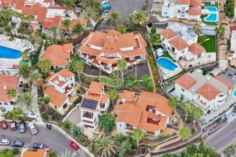 Commercial property for sale in Arona, Tenerife, Spain 27 bedrooms, 1656 sq.m. No. 146724 - photo 3