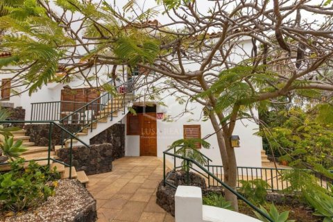 Commercial property for sale in Arona, Tenerife, Spain 27 bedrooms, 1656 sq.m. No. 146724 - photo 17