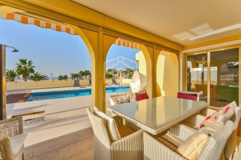 Villa for sale in Adeje, Tenerife, Spain 4 bedrooms, 320 sq.m. No. 146723 - photo 10