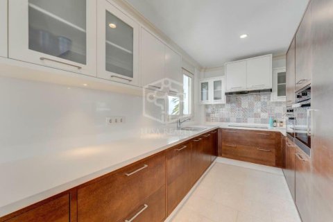 Villa for sale in Adeje, Tenerife, Spain 4 bedrooms, 320 sq.m. No. 146723 - photo 22