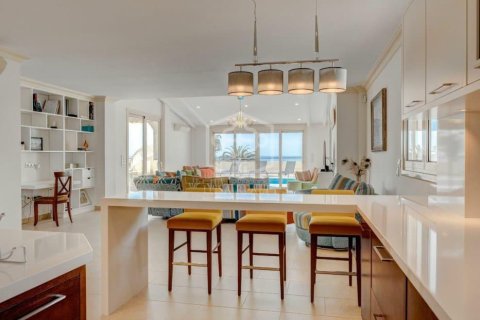 Villa for sale in Adeje, Tenerife, Spain 4 bedrooms, 320 sq.m. No. 146723 - photo 25