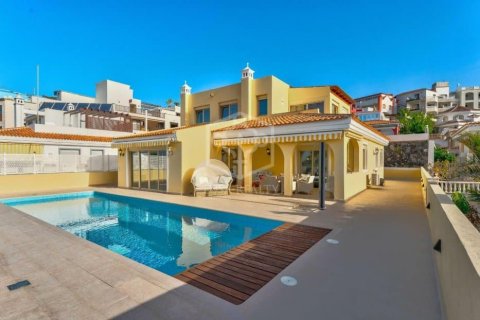 Villa for sale in Adeje, Tenerife, Spain 4 bedrooms, 320 sq.m. No. 146723 - photo 3