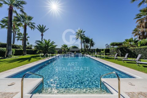 Villa à vendre à Estepona, Malaga, Espagne, 9 chambres, 735 m2 No. 179031 - photo 3
