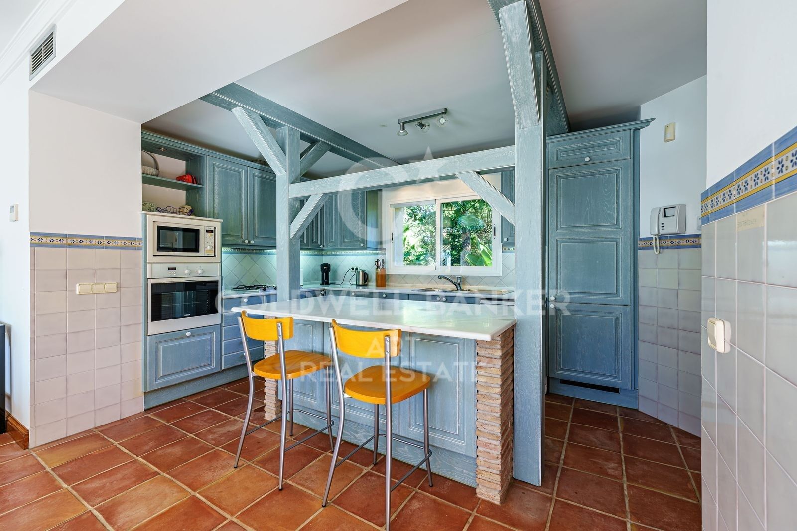 Villa i Estepona, Malaga, Spanien 9 sovrum, 735 kvm. Nr. 179031