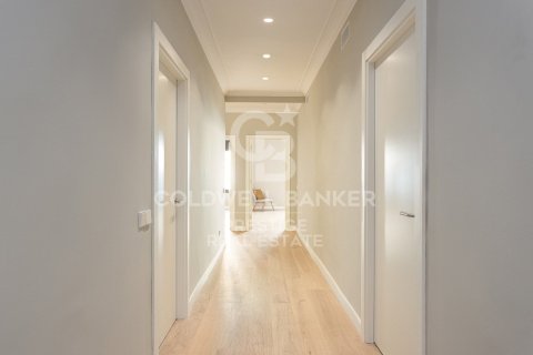 Apartment à vendre à Barcelona, Espagne, 5 chambres, 224 m2 No. 179028 - photo 16