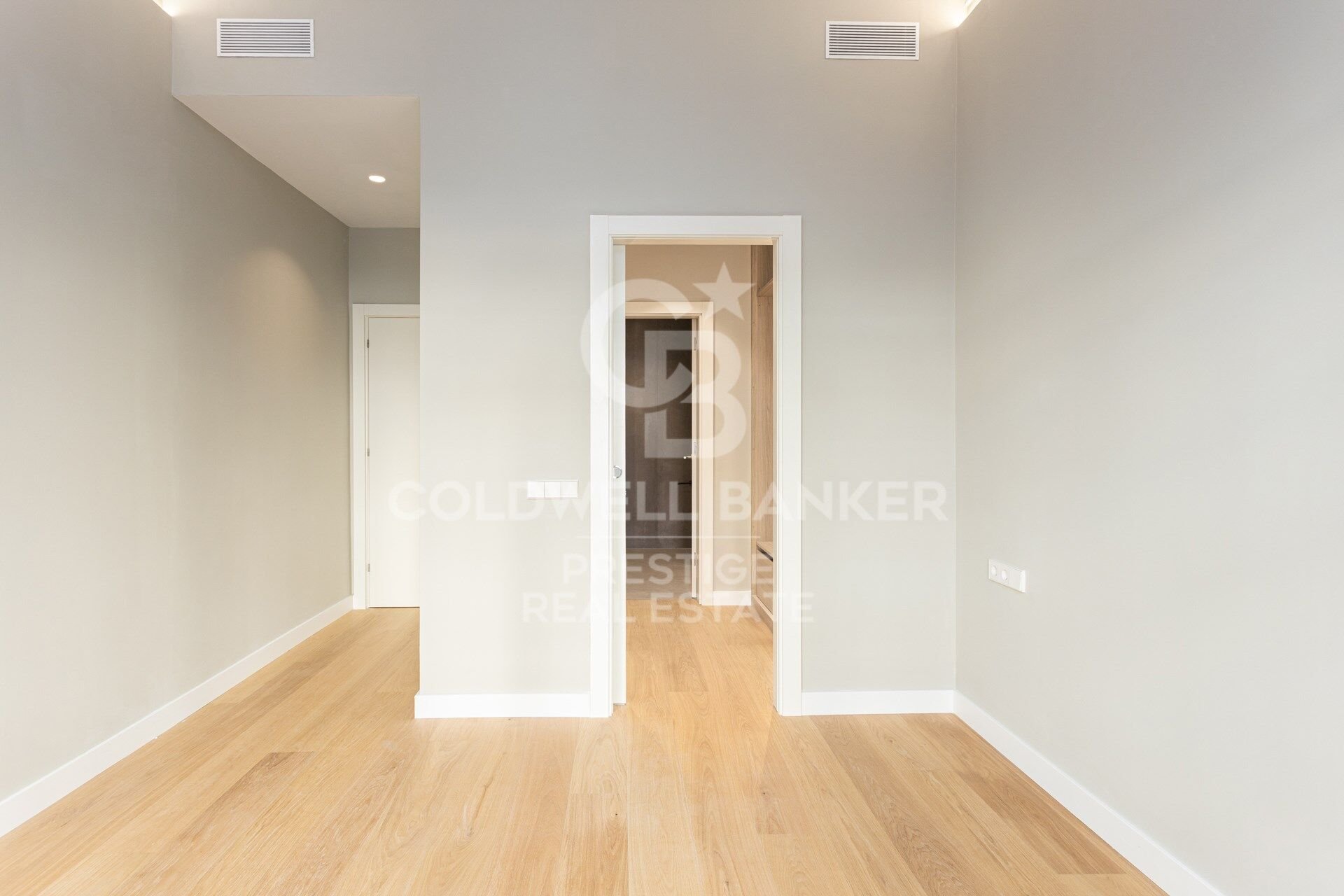 Dzīvoklis Barcelona, Spānijā 5 istabas, 224 m2 Nr. 179028