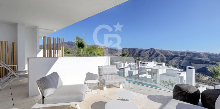 Apartment à Ojen, Malaga, Espagne 2 chambres, 94 m2 No. 179029