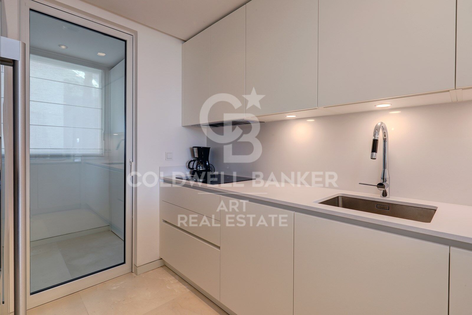 Appartamento a Ojen, Malaga, Spagna 2 camere da letto, 94 mq. N° 179029