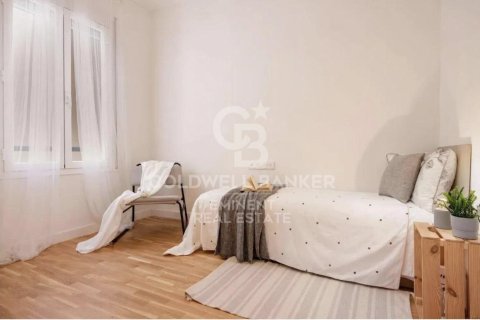 Apartment à vendre à Barcelona, Espagne, 3 chambres, 100 m2 No. 179030 - photo 17