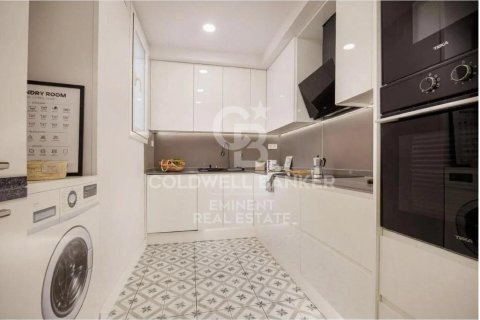 Apartment à vendre à Barcelona, Espagne, 3 chambres, 100 m2 No. 179030 - photo 6