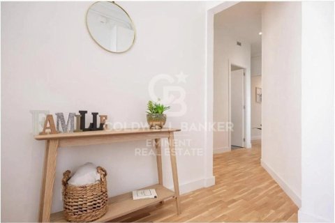 Apartment à vendre à Barcelona, Espagne, 3 chambres, 100 m2 No. 179030 - photo 24