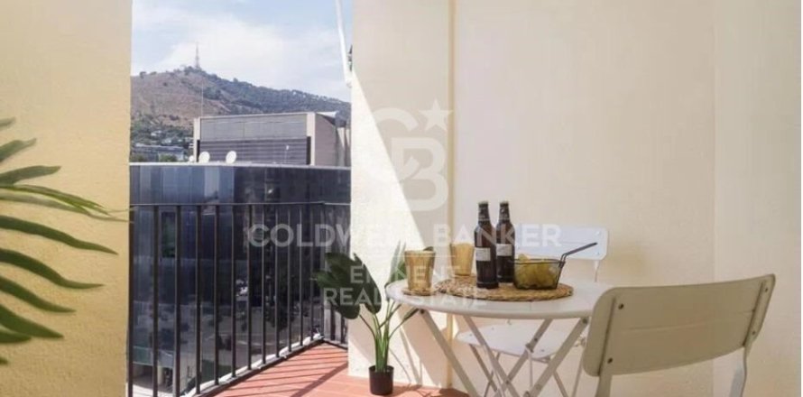 Apartment à Barcelona, Espagne 3 chambres, 100 m2 No. 179030