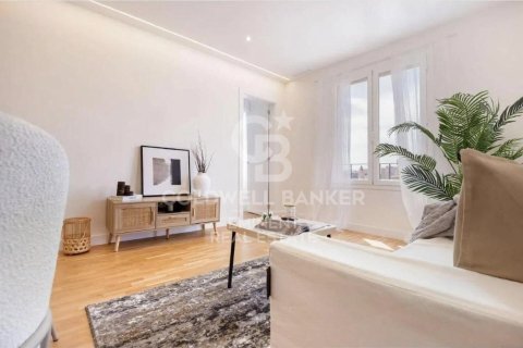 Apartment à vendre à Barcelona, Espagne, 3 chambres, 100 m2 No. 179030 - photo 5