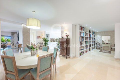 Apartment à vendre à Benahavis, Malaga, Espagne, 2 chambres, 255 m2 No. 179027 - photo 17