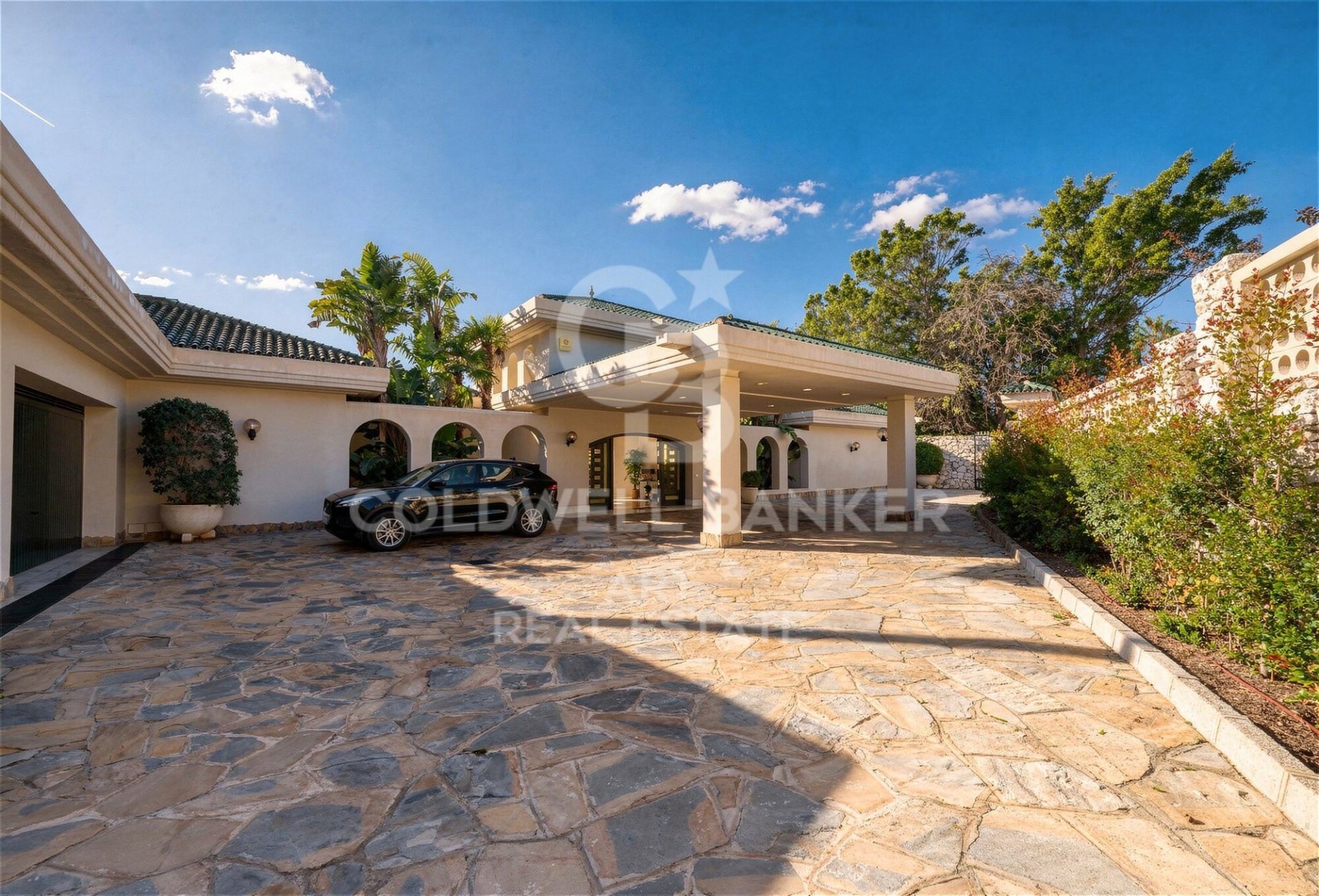Dom w Marbella, Malaga, Hiszpania 10 sypialni, 2600 mkw. nr 179032