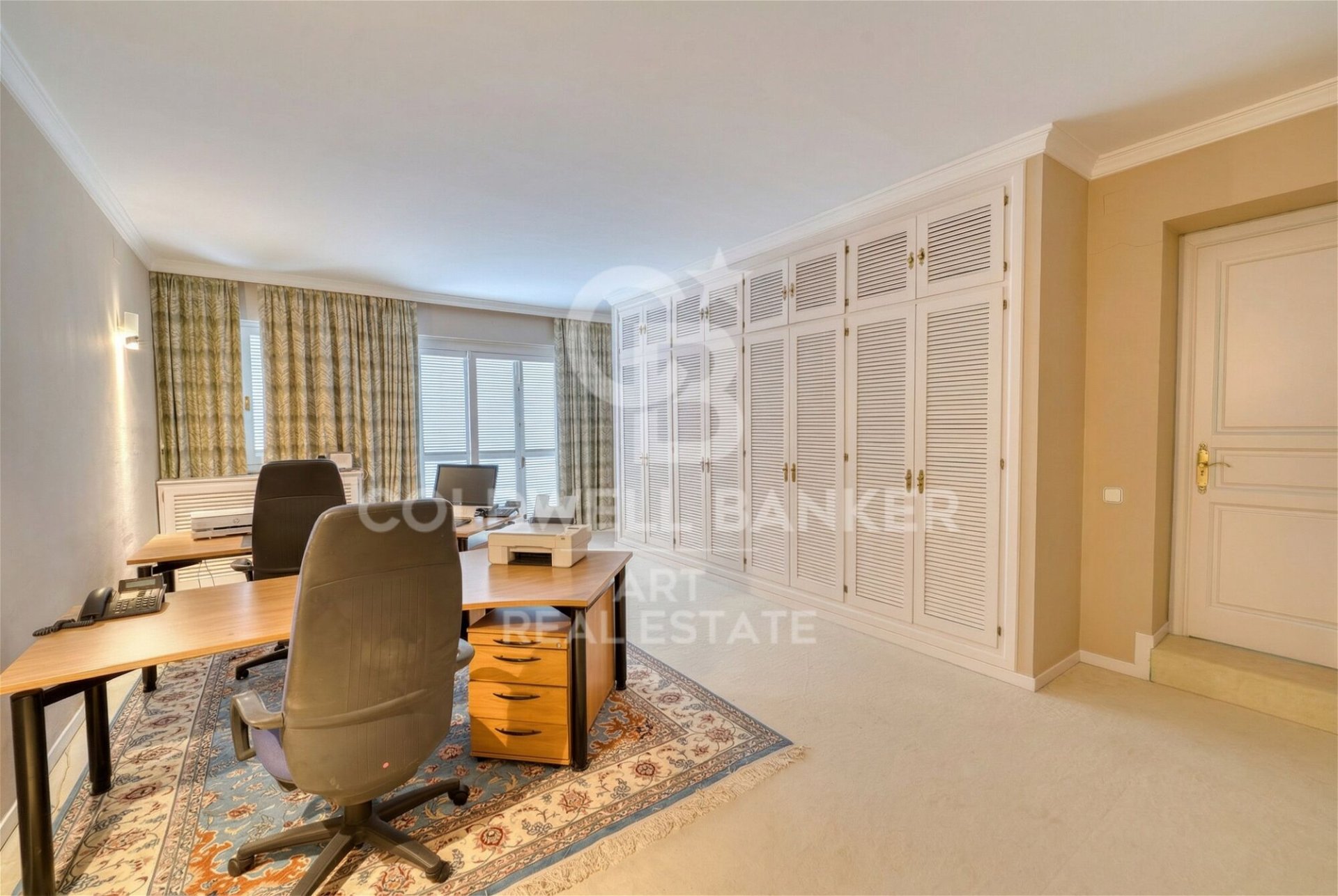 Dom w Marbella, Malaga, Hiszpania 10 sypialni, 2600 mkw. nr 179032