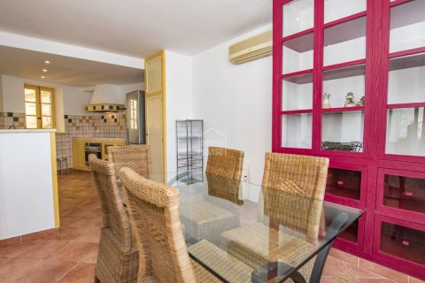 Продажа квартиры в Маон, Менорка, Испания 3 спальни, 143м2 №142889 - фото 8