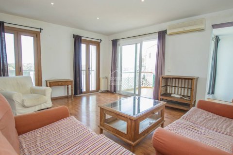 Продажа квартиры в Маон, Менорка, Испания 3 спальни, 143м2 №142889 - фото 6