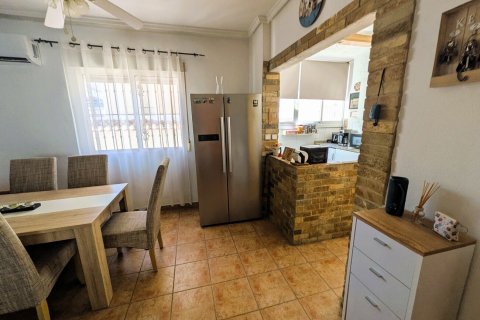 Huvila myytävänä San Miguel de Salinas, Alicante, Espanja, 3 makuuhuonetta, 108 m2 No. 155770 - kuva 10
