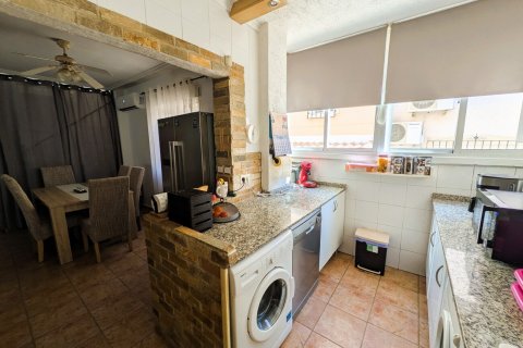 Huvila myytävänä San Miguel de Salinas, Alicante, Espanja, 3 makuuhuonetta, 108 m2 No. 155770 - kuva 12