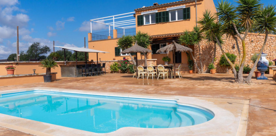 Finca in Campos, Mallorca, Spain 3 bedrooms, 212 sq.m. No. 167954