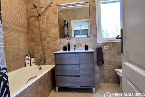 Finca for sale in Campos, Mallorca, Spain 3 bedrooms, 212 sq.m. No. 167954 - photo 30