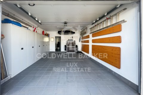 Villa for sale in Empuriabrava, Girona, Spain 4 bedrooms, 348 sq.m. No. 159864 - photo 15