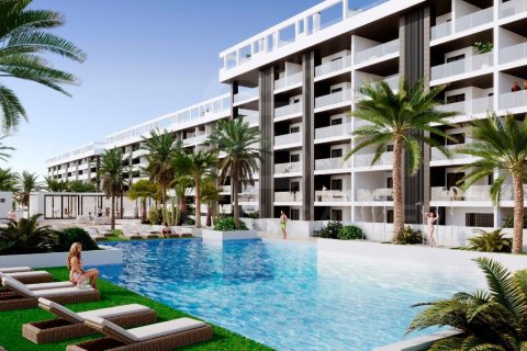 Apartment à vendre à Torrevieja, Alicante, Espagne, 2 chambres,  No. 159869 - photo 2