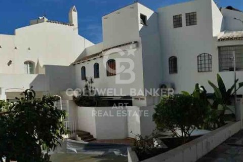 Dom szeregowy w Marbella, Malaga, Hiszpania 5 sypialni, 210 mkw. nr 159865 – zdjęcie 18