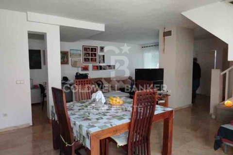 Dom szeregowy w Marbella, Malaga, Hiszpania 5 sypialni, 210 mkw. nr 159865 – zdjęcie 24